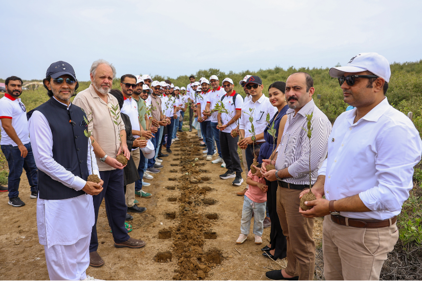 Bank Alfalah and WWF-Pakistan Mark Pakistan's Independence Day with Alfa Forest Mangrove Plantation Drive