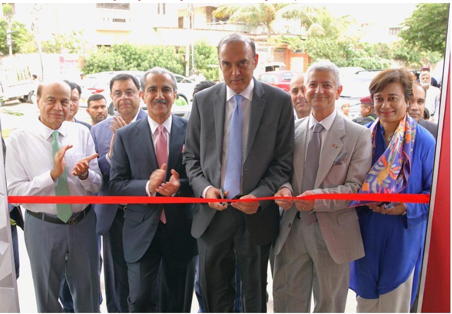 Governor SBP felicitates Bank Alfalah for Redefining Banking with the Inauguration of Pakistan’s First Digital Lifestyle Branch Governor SBP felicitates Bank Alfalah for Redefining Banking with the Inauguration of Pakistan’s First Digital Lifestyle Branch