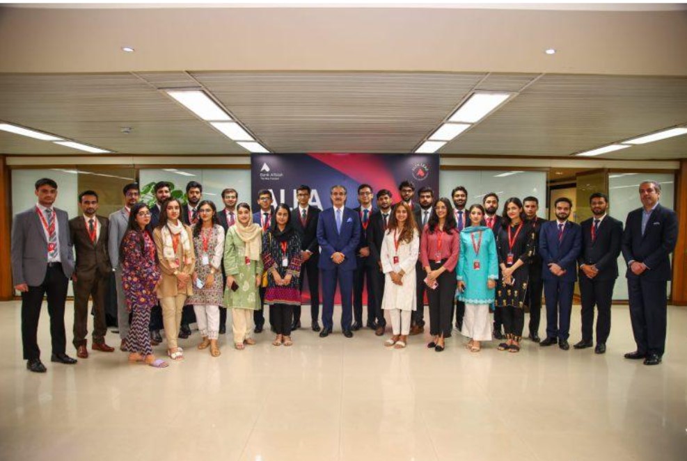Bank Alfalah welcomes the 8th Batch of Management Trainee Program Bank Alfalah welcomes the 8th Batch of Management Trainee Program