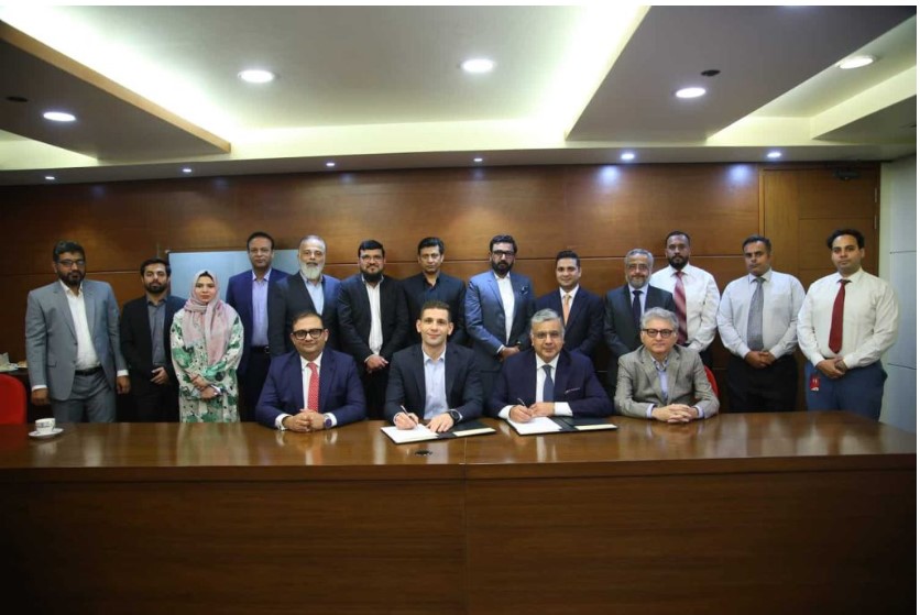 Bank Alfalah Partners with SWIFT to Launch Pakistan’s First SWIFT GPI Tracker and Pre-Validation Service Bank Alfalah Partners with SWIFT to Launch Pakistan’s First SWIFT GPI Tracker and Pre-Validation Service